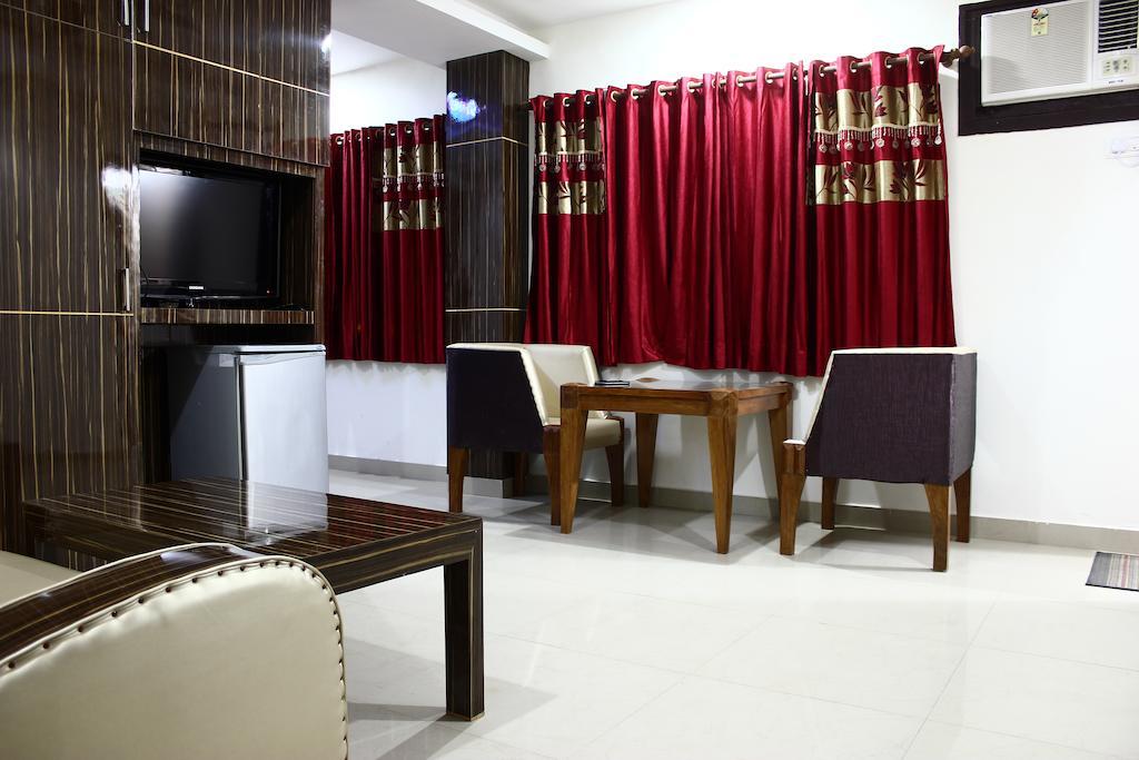 Hotel Maharaja Katra  Pokoj fotografie