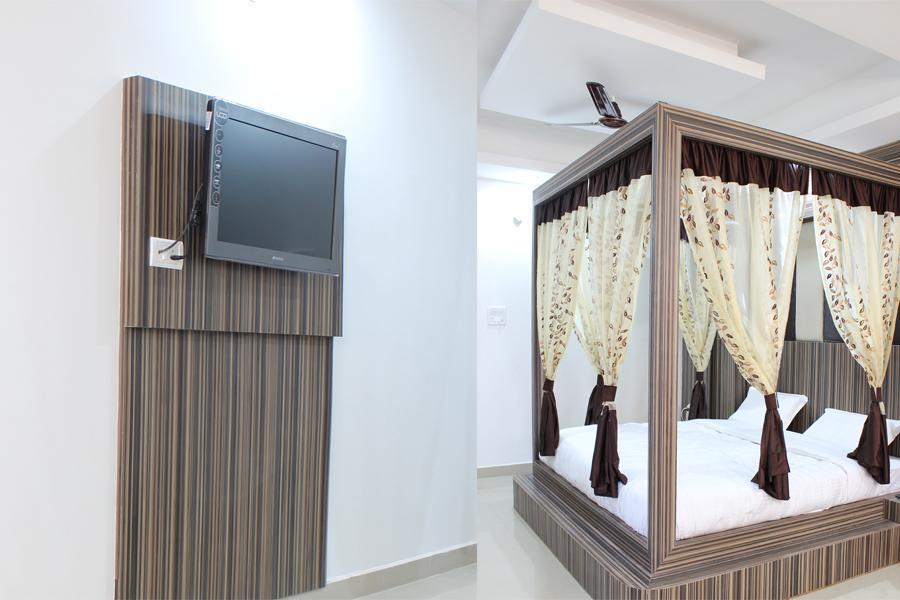 Hotel Maharaja Katra  Pokoj fotografie